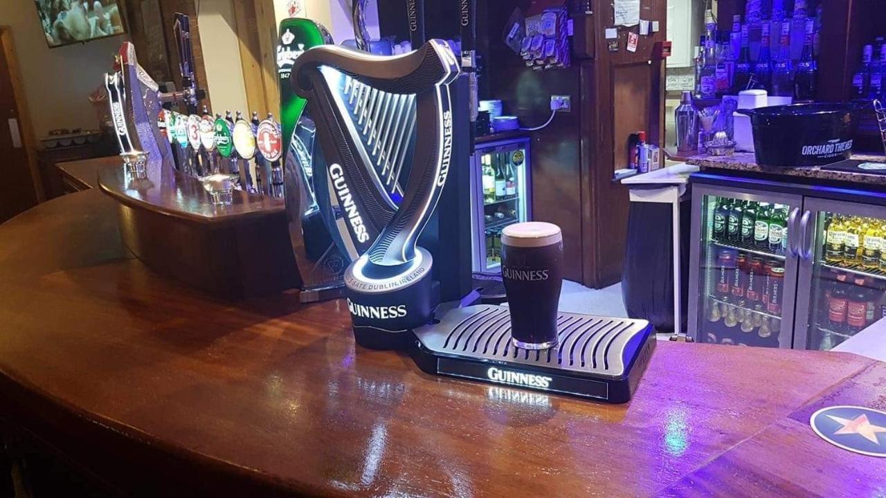 Balreask Bar, Restaurant & Guest Accommodation Navan Luaran gambar